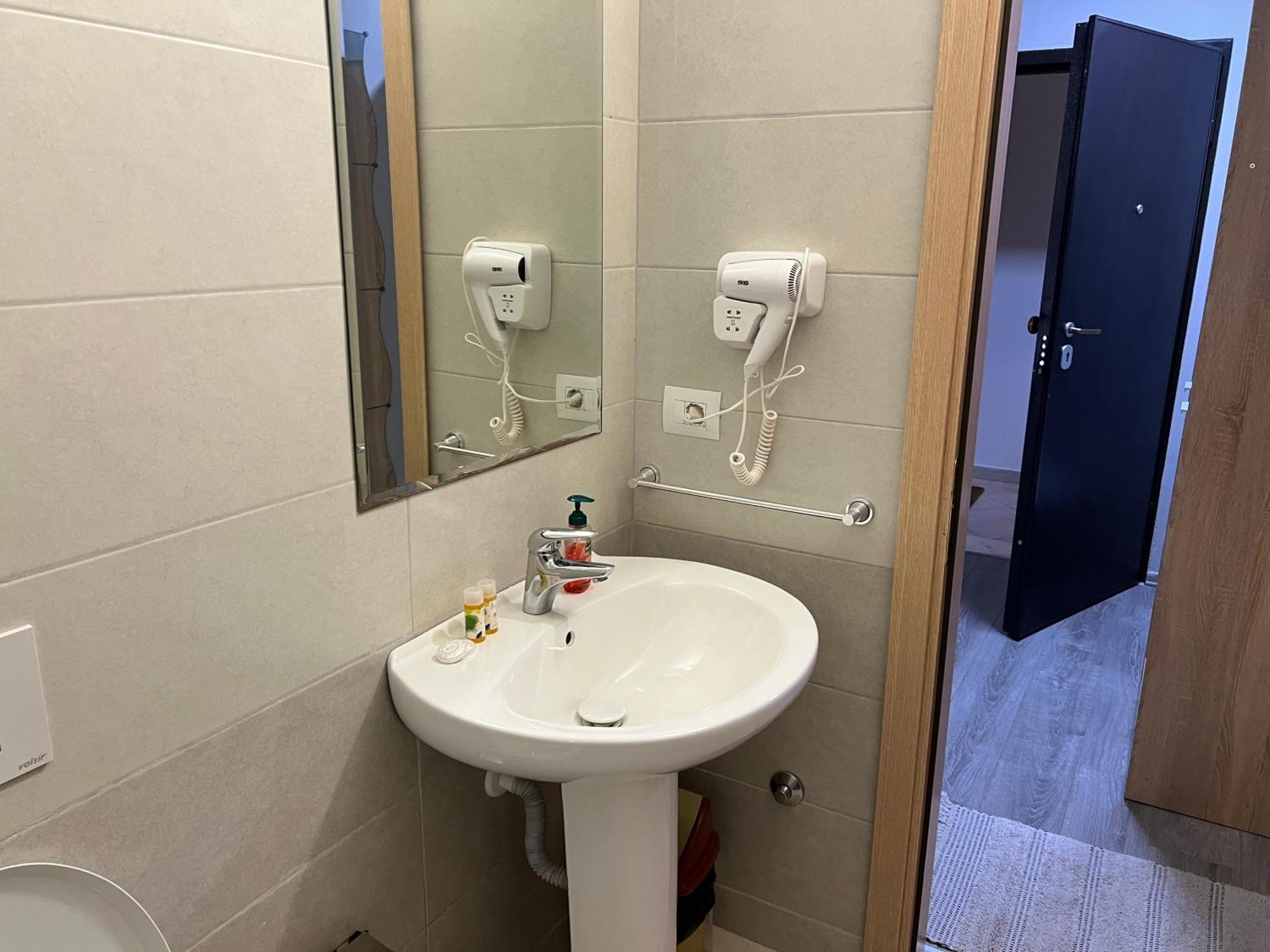 Apartamente Oslo Avlonya Dış mekan fotoğraf